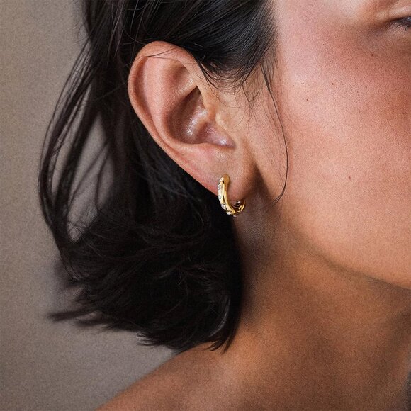 Huggie Earrings Gold-Plated Small Hoop Jewelry for Women Gift - Picture 2 of 4